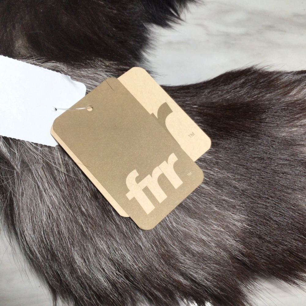 Fur Hat World Genuine 80" Silver Fox Fur BOA Scarf Made in Canada NWT - Picture 4 of 16